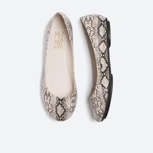 Miz Mooz, precious ballet flat.